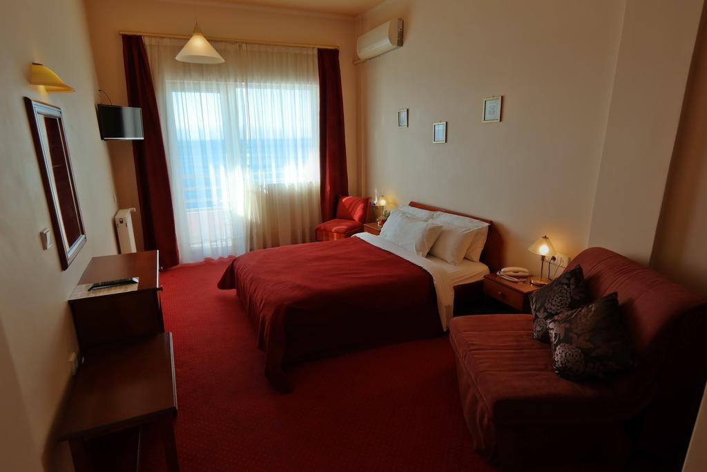 Hotel Excelsior Loutraki  Room photo